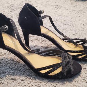 Chinese Laundry Black Dressy Sandals